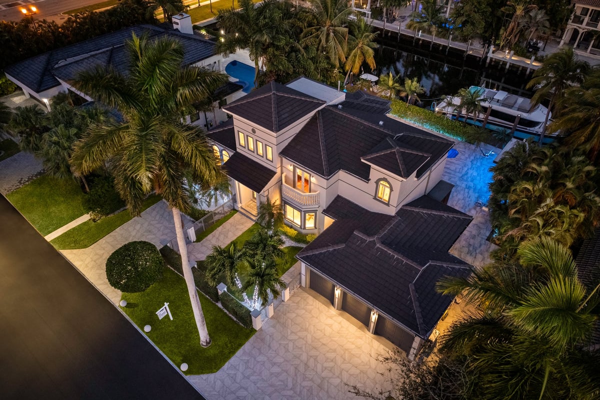 The Lodge at Riverstone — a luxury clubhouse with resort-style pool, cabanas, and gathering spaces