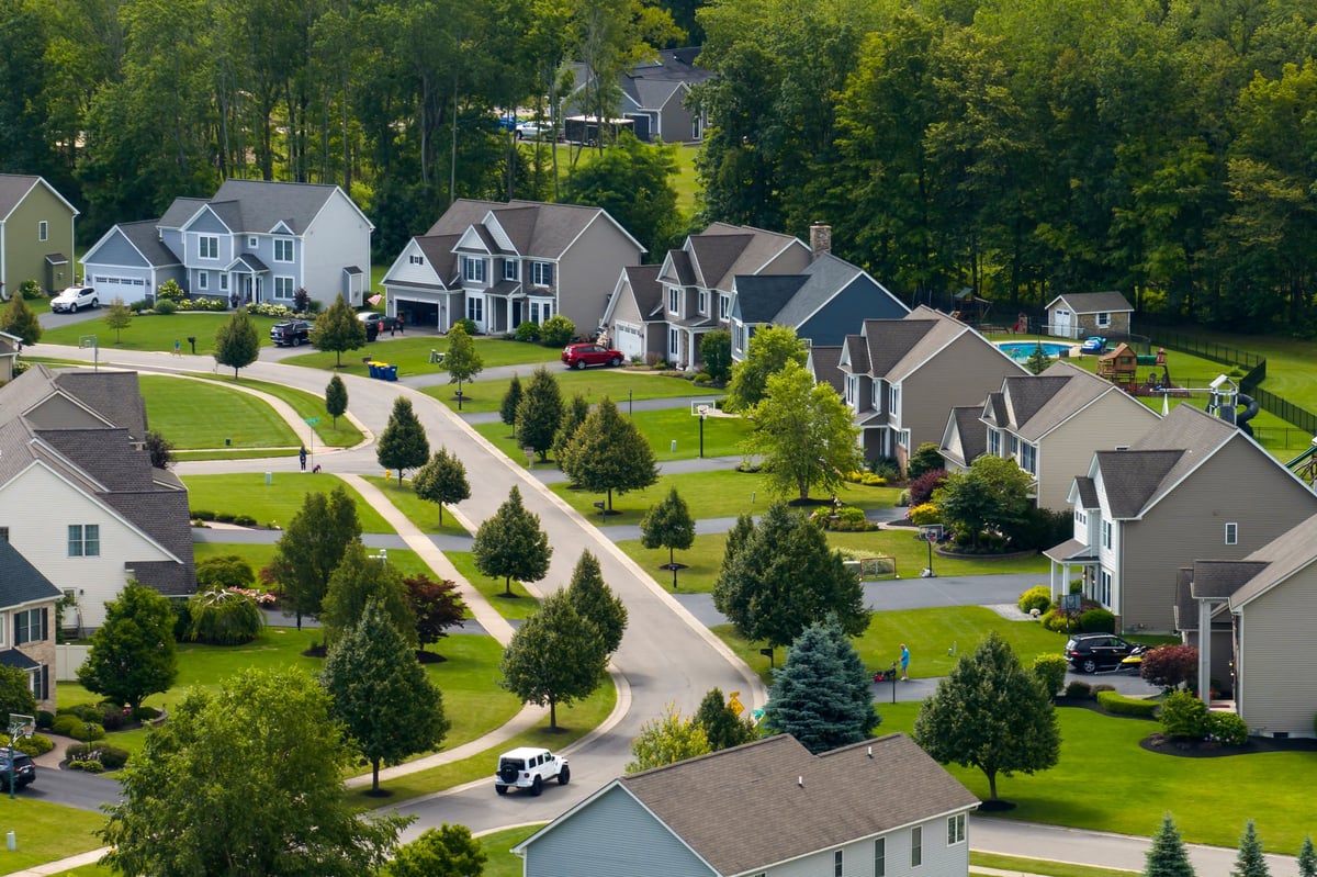 Beautiful suburban neighborhood in Clovis, California with tree-lined streets and family homes